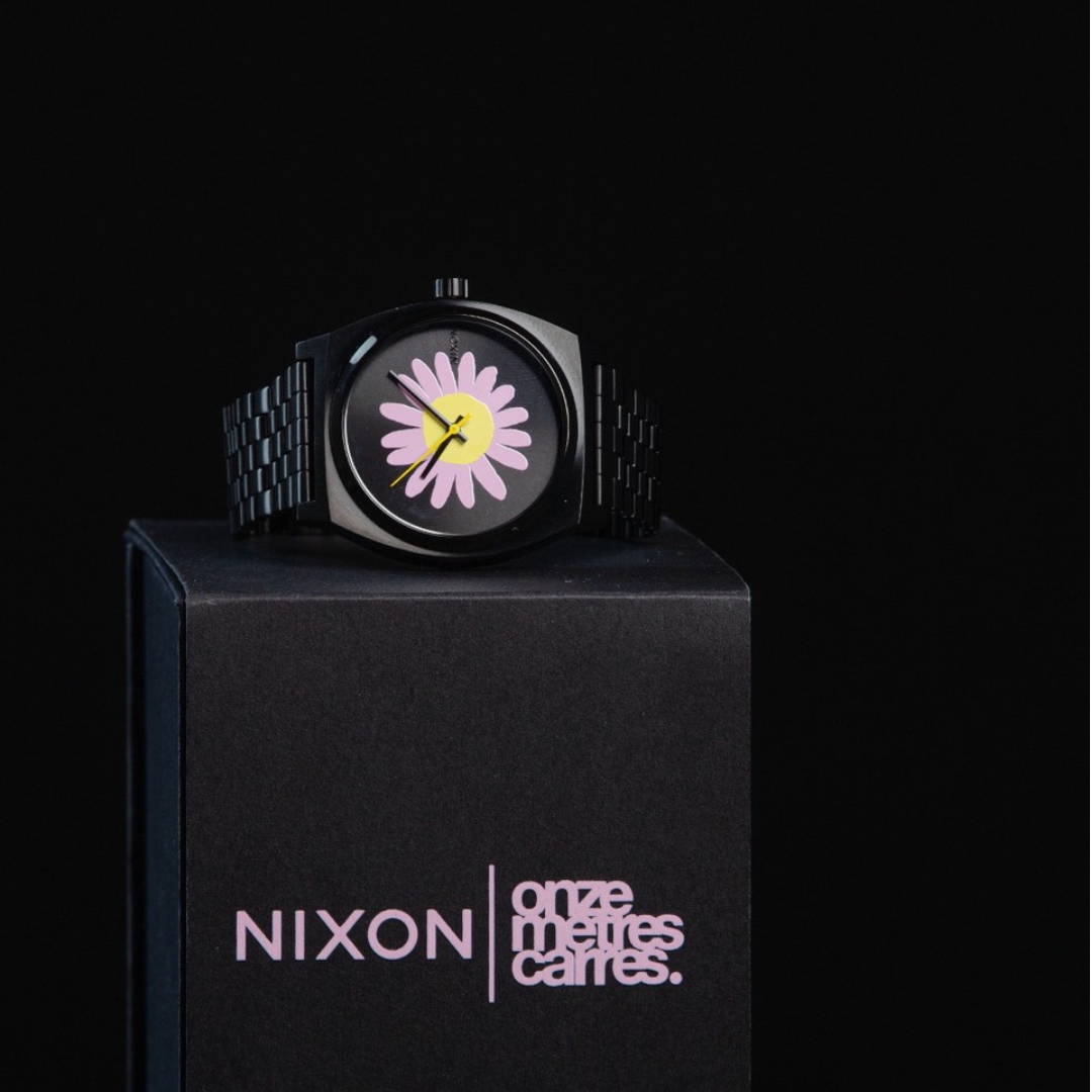 Time Teller All Black Flower